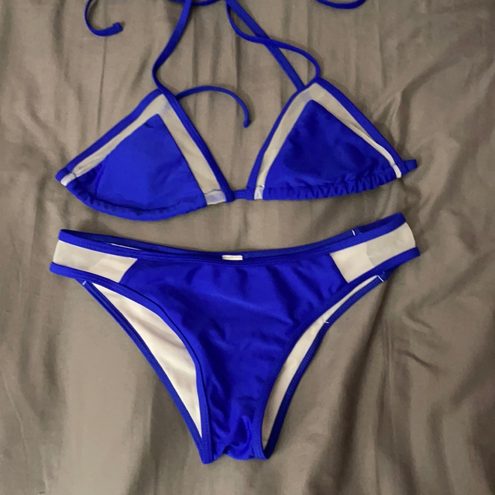 SunnyCo Clothing Alice bikini in blue - Picture 2 of 3